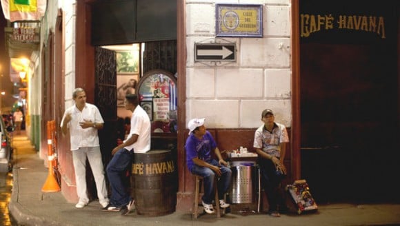 26HEADS_SPAN-articleLarge - Cartagena es Miami, La Habana y Puerto Príncipe