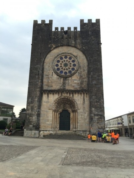 Esta iglesia fue trasladada piedra por piedra, con paciencia benedictina. - Caminar hacia Santiago de Compostela (I)