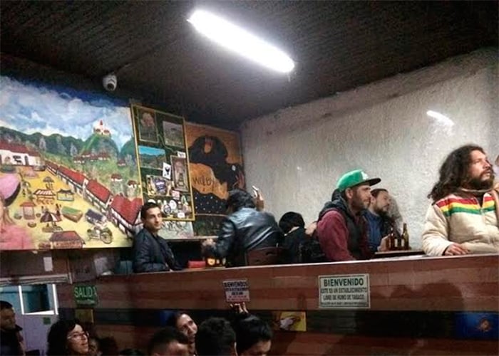 El bar de La Candelaria donde eres rico con 15 mil pesos