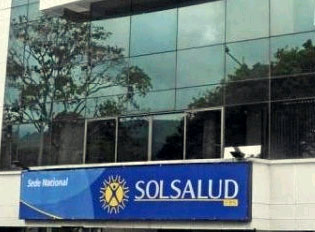 En Solsalud echaron al 80% de los empleados y no hay con qué pagarles