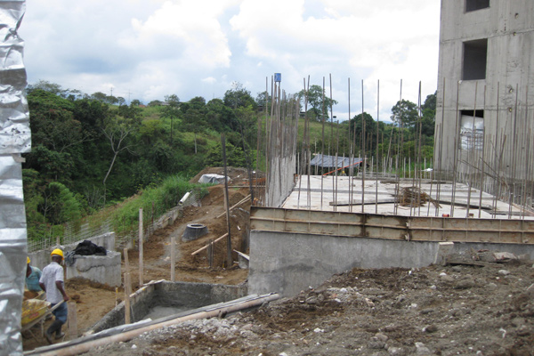 Fraudes en construcción de vivienda social en Medellín