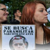 La agresión de los escoltas de Uribe a un reportero inglés