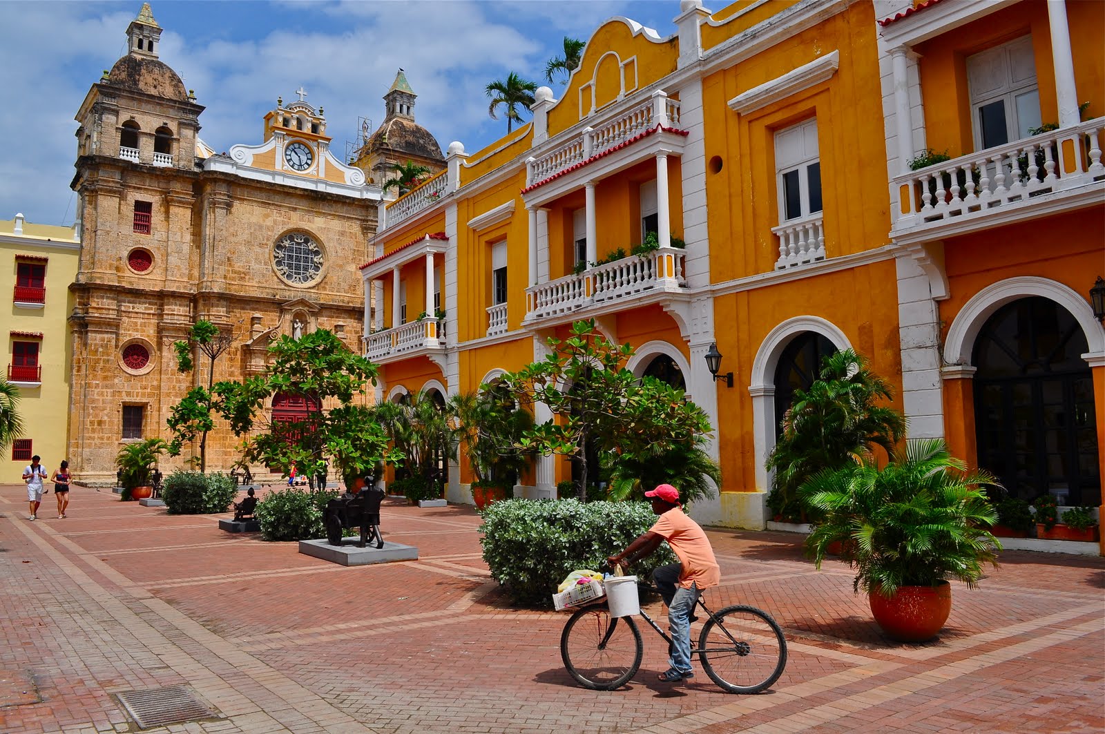 Cartagena y la torta de corrupción que todos quieren probar