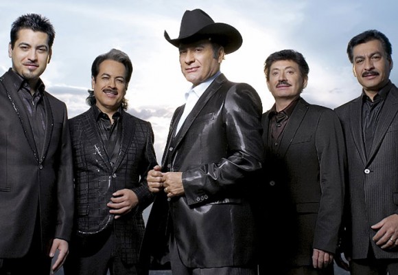 Los tigres del Norte en el Festival Internacional de Yurupary del Oro