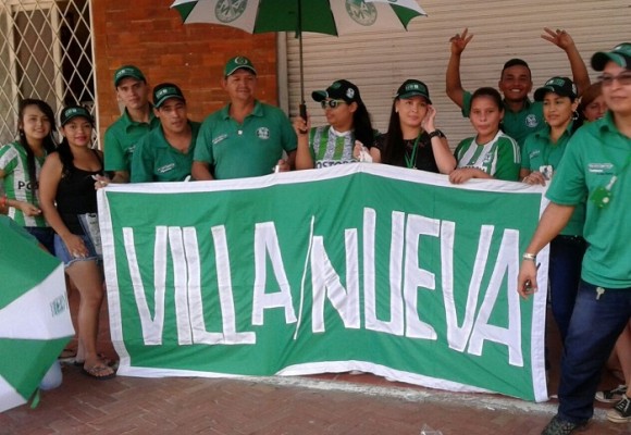 Verde, el color oficial de la navidad y las buenas acciones en Villanueva