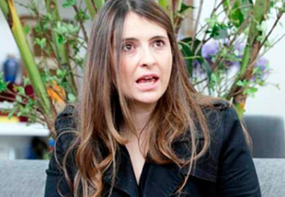 Paloma Valencia, una monarca de provincia