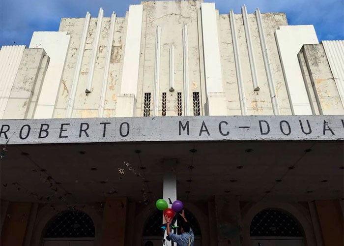Teatro Roberto Mac Douall: Una década de olvido y abandono