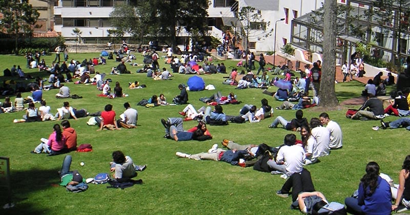 Colombia y sus profesores y alumnos de Tercer Mundo