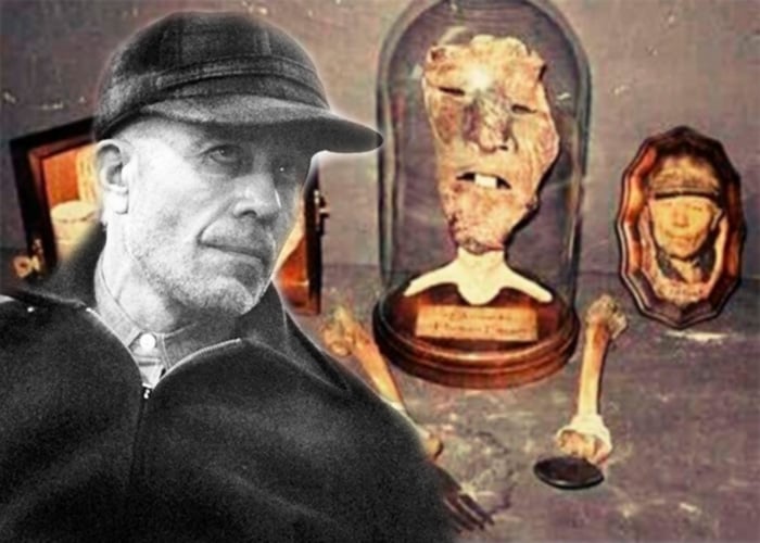 Ed Gein S Chair With Human Skin Historical Figures Hi - vrogue.co