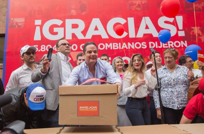  - Ranking de firmas: barrió Vargas Lleras y Gustavo Petro llegó raspando