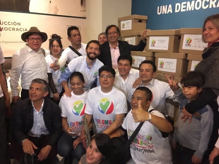  - Ranking de firmas: barrió Vargas Lleras y Gustavo Petro llegó raspando
