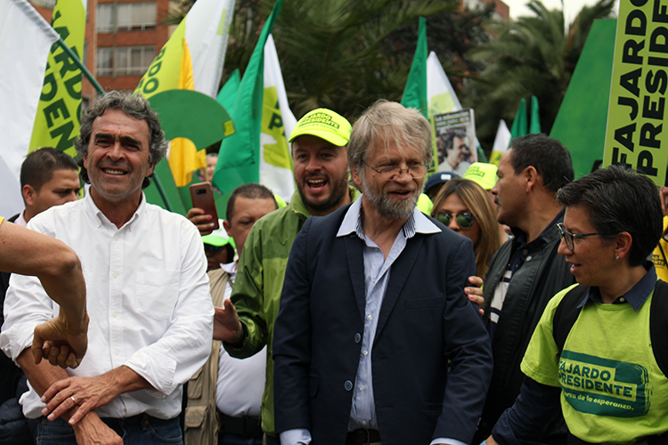 Voto por Fajardo, dizque flojo por moderado y respetuoso