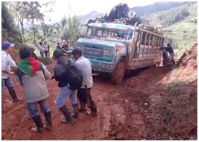  - [VIDEO] Ni las chivas pueden con las pésimas trochas en Suárez, Cauca - Página 5 - El Cauca: señales de vida - Página 5