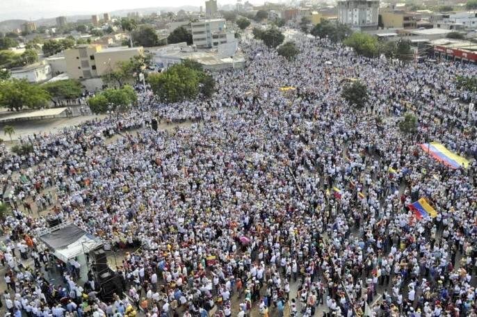  - Maduro enfrentado a ríos de gente: ¡No más!