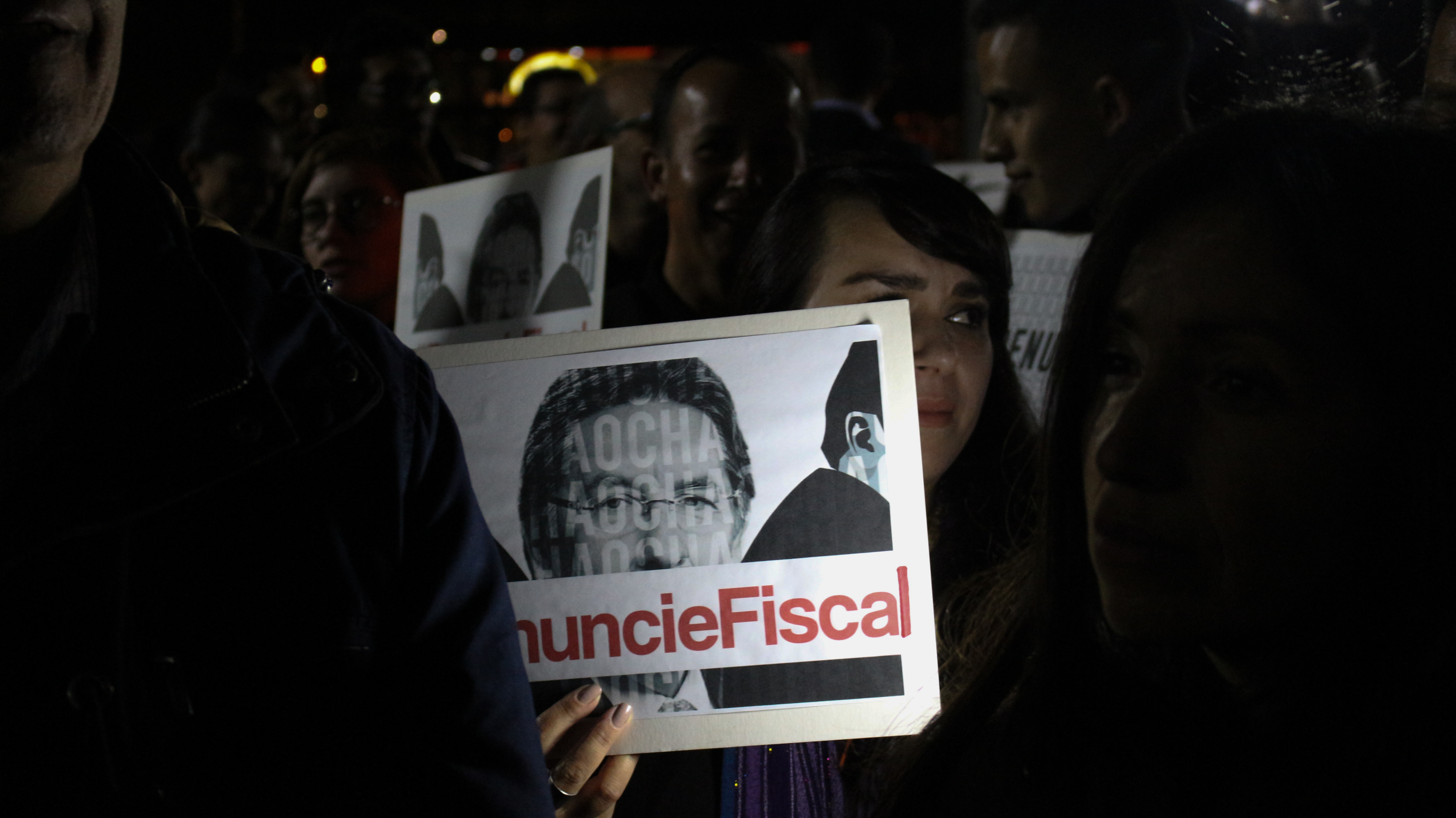  - Menos masivo, pero más influyentes: nuevo plantón contra el fiscal Martínez