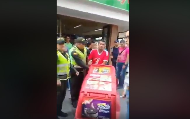 Los vendedores de helados: el nuevo objetivo de la Policia Nacional. Video