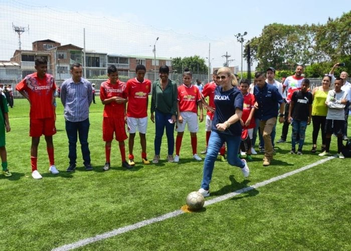  - Semillero de futbolistas caleños estrenará cancha sintética - Página 10 - El Valle está en vos - Página 10