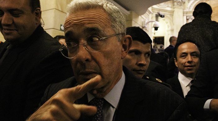  - ¿Por qué Uribe terminó en la Corte Suprema de Justicia rindiendo cuentas?