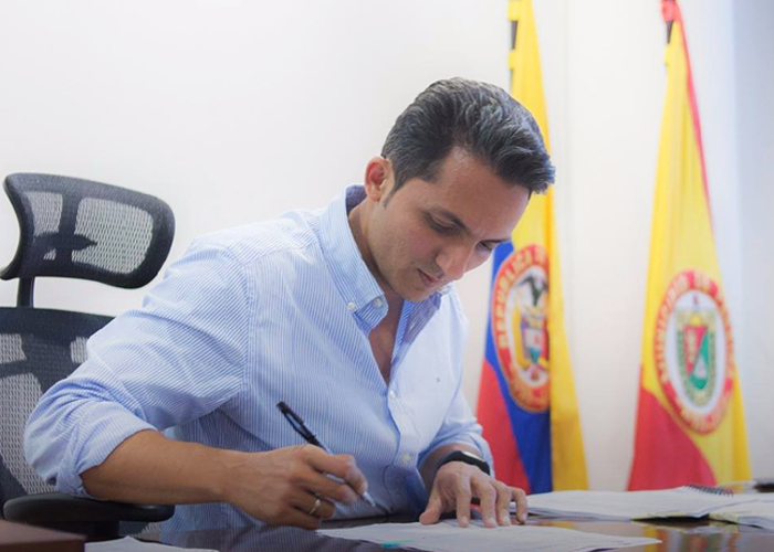 Alcalde de Pereira, suspendido por presunta participación política