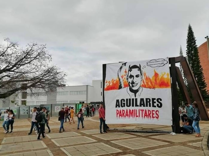  - Agresiva pancarta contra los Aguilar en la UIS