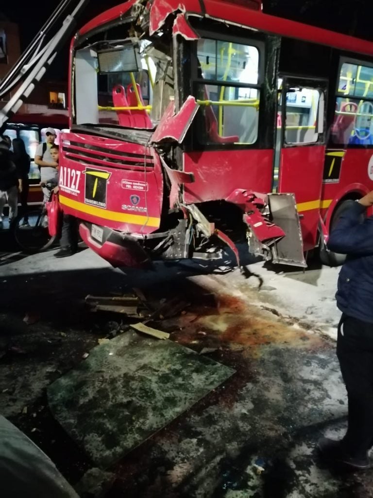 VIDEOS Grave accidente de dos Transmilenios al sur de Bogotá