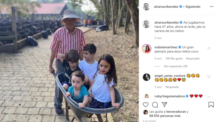  - Las vacaciones de Uribe: un abuelo feliz