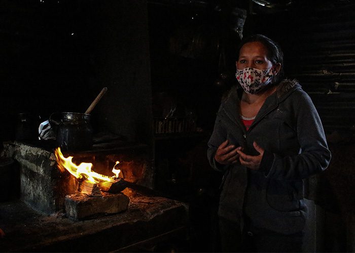  - En lo alto de Ciudad Bolivar, un barrio se ahoga olvidado por el COVID 19