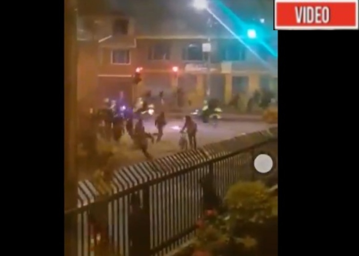 VIDEO: Como escuadrón de la muerte llegan policías a disuadir protesta