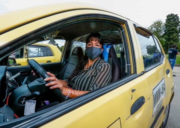  - Una millennial, la mandamás de Taxis Libres