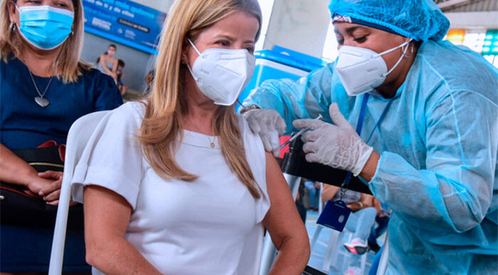  - "Iniciamos la vacunación de más de 9.200 docentes contra el Covid-19": Elsa Noguera