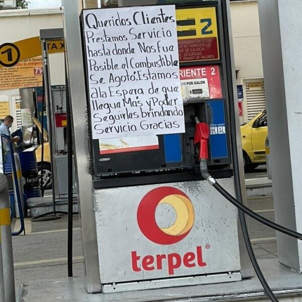  - Cali con problemas de gasolina y alimentos por el Paro