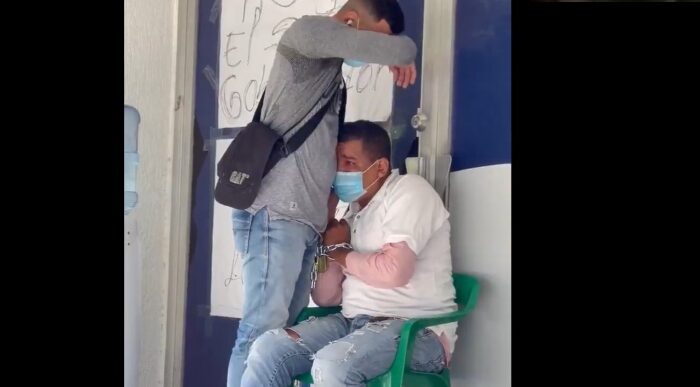  - VIDEO: El desgarrador llanto de un padre que lleva 31 meses sin salario