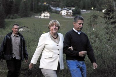 - Adiós a la poderosa Angela Merkel