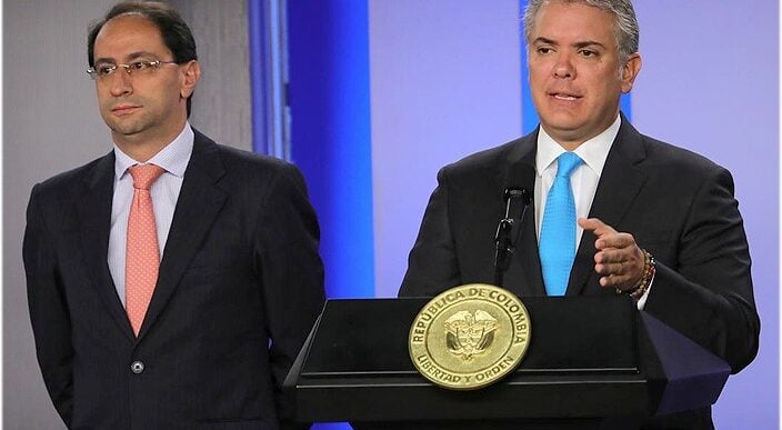  - Duque con la aplanadora lista para aprobar la reforma tributaria