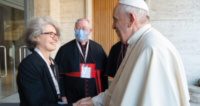  - Una joven monja logró imponerse al poder en el Vaticano