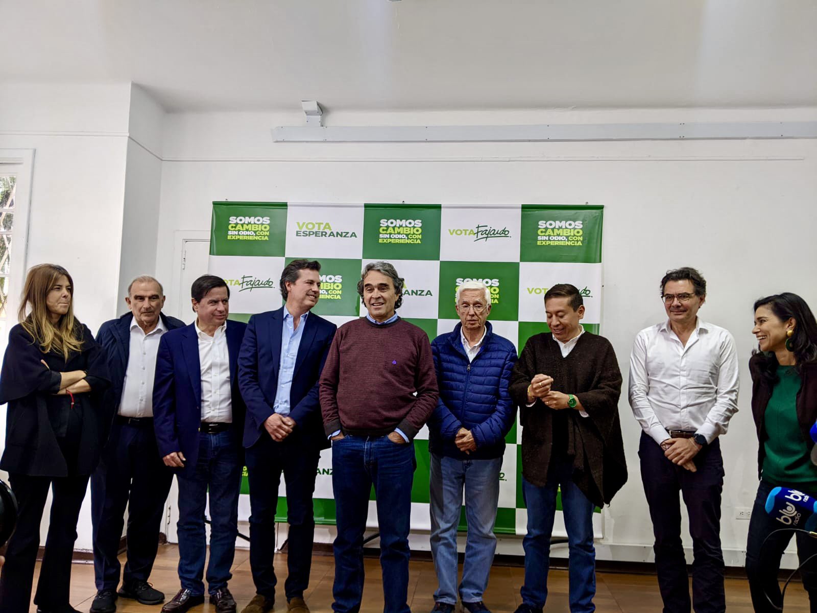  - Dos poderosas asesoras coladas en la primera reunión de Fajardo como candidato presidencial