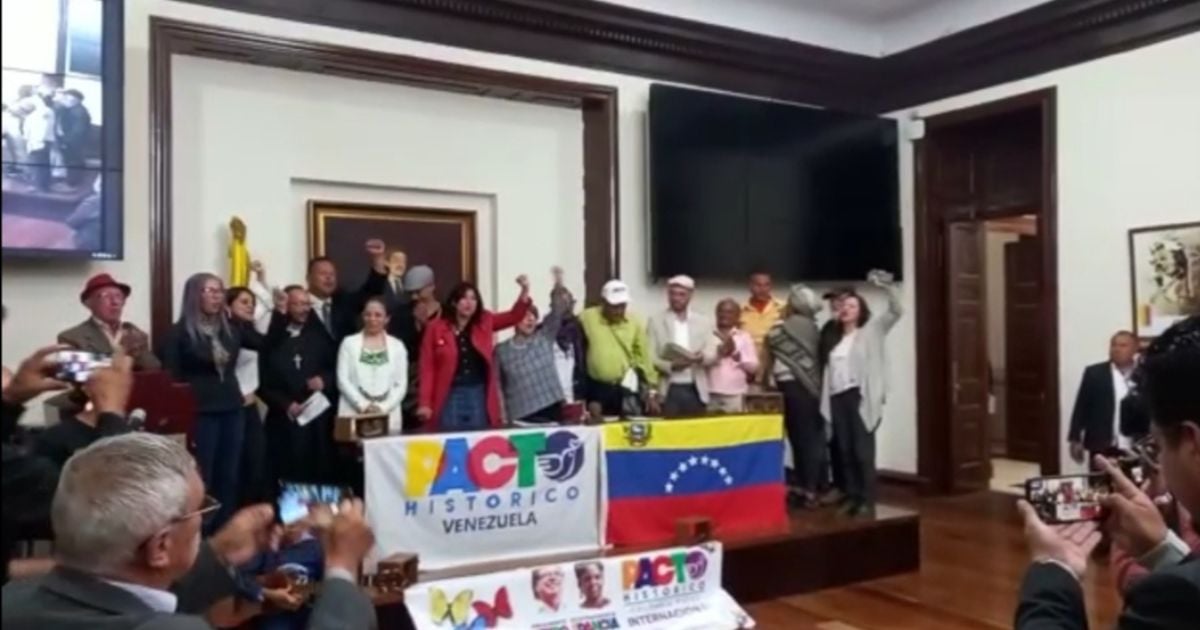 Congresistas de la bancada de gobierno reciben propuestas de la colombianidad en Venezuela