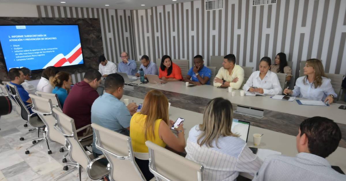 Gobernadora del Atlántico indica acciones para atender damnificados en municipios afectados por lluvias