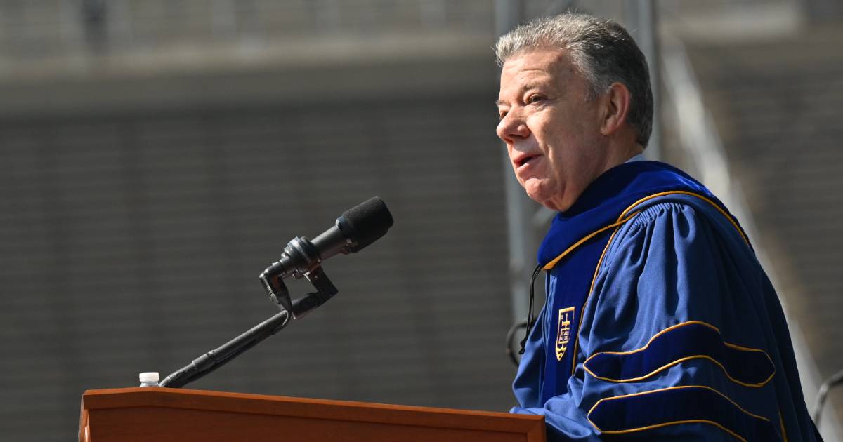 La reaparición de Juan Manuel Santos: recibió grado honorífico de la Universidad de Notre Dame