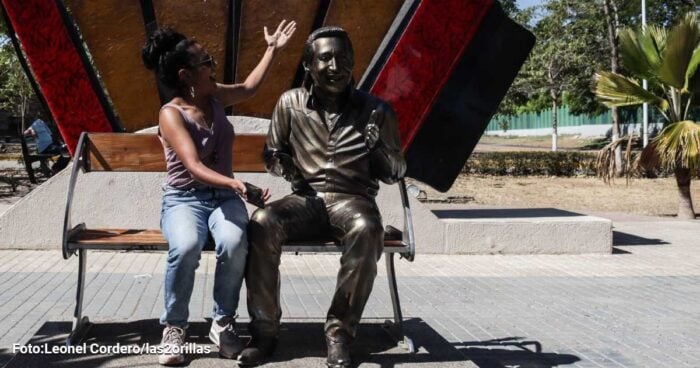  - Los 7 cantantes colombianos que tienen estatua propia