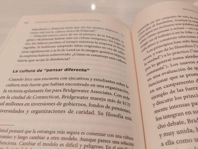  - “Los políticos están tan desconectados de la realidad, que la política se convirtió en un monólogo”