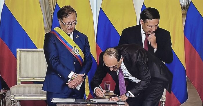 Vladimir Fernández - El escudero de Petro que llega desde Palacio a la Corte Constitucional como noveno magistrado
