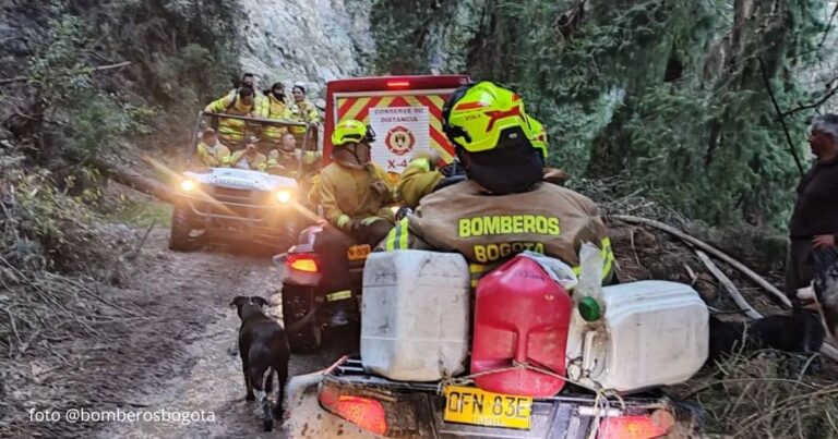  - Esto es lo que gana un bombero en Bogotá, es un billete largo