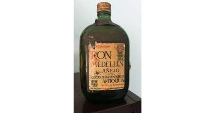 La historia de Ron Medellín, uno de los rones más populares de Colombia - Así empezó Ron Medellín, el trago que puso a volar la Fábrica de Licores de Antioquia