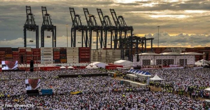 Celebración de la Santa Misa por el Papa Francisco - Así fue como un capitán de la Armada convirtió al puerto de Cartagena en el mejor de Colombia
