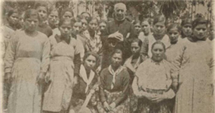Sección de Obreras Las Marías - La Caja Social, el invento que era del Padre Campoamor que continúa con su misión