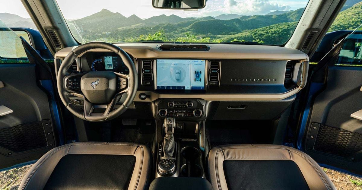 Diseño interior y exterior de esta nueva camioneta Bronco de Ford - Ford presentó su nueva camioneta Bronco con la que la competirán a la renovada Toyota Prado