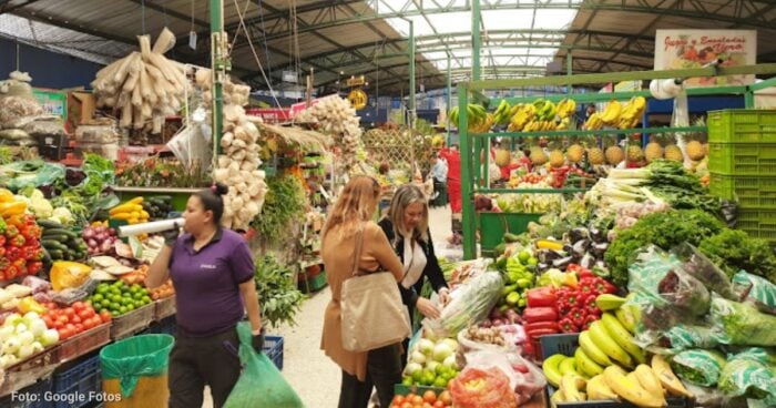 Plaza de Paloquemao - Dónde es mejor la comida, en la plaza de Paloquemao o de la perseverancia