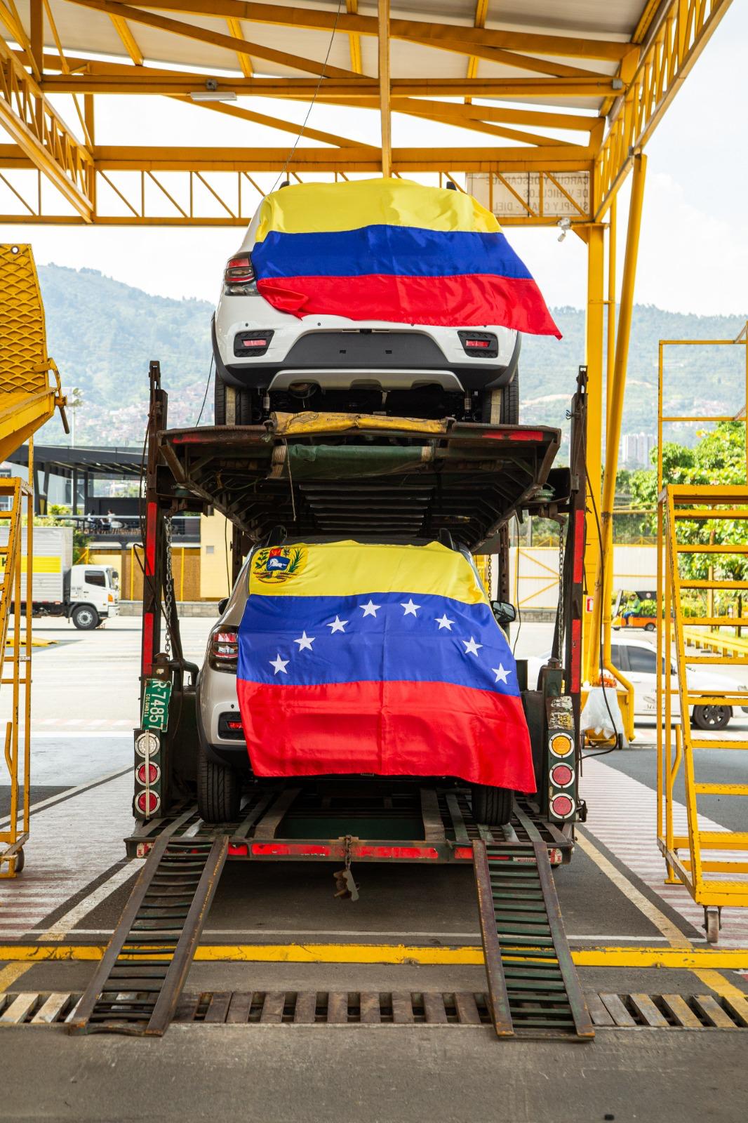 Renault Sofasa y su misión por conquistar el mercado automotor de Venzuela - Renault Sofasa le apuesta al mercado extranjero y empezó a exportar carros a Venezuela