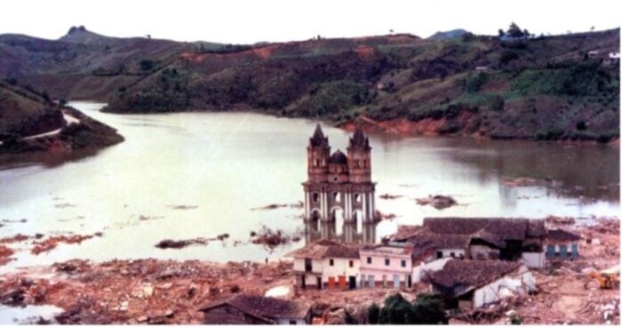 Inundación del embalse de Guatapé - El embalse de Guatapé, la hidroeléctrica que construyó EPM y se convirtió en un destino turístico